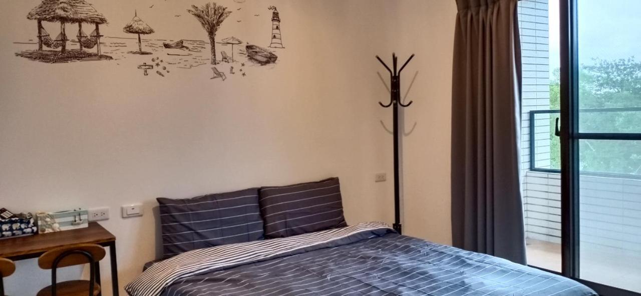 Yu Hai B&B Джиаоси Екстериор снимка