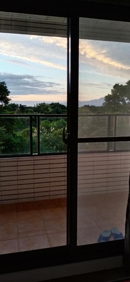 Yu Hai B&B Джиаоси Екстериор снимка