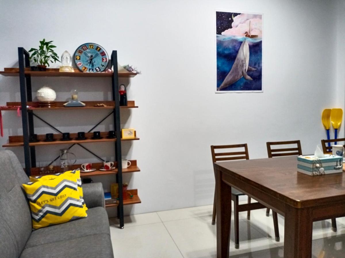 Yu Hai B&B Джиаоси Екстериор снимка